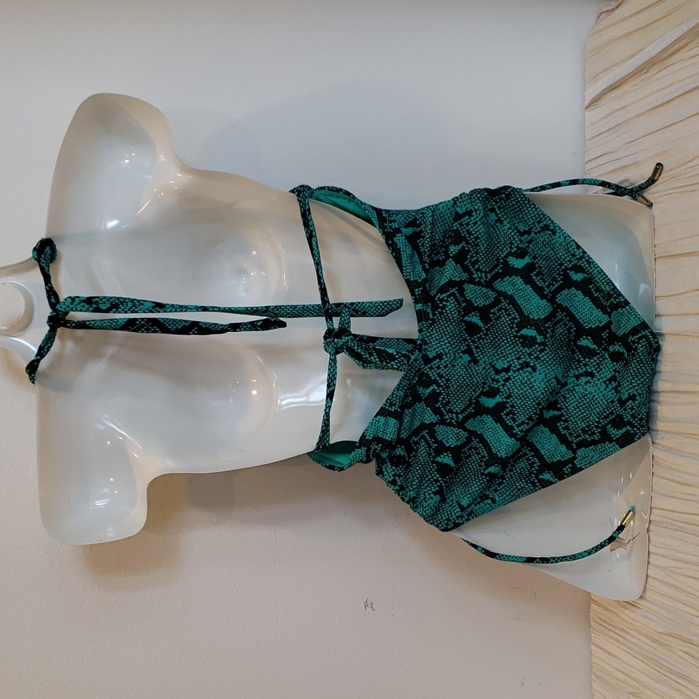 No Boundaries Swimwear Full piece Size Large,  Green-black Snake Skin Print - Picture 3 of 12